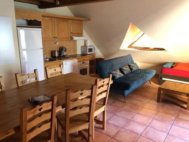 Appartement Joli Avec Terrasse Vue Sur Les Montagnes *