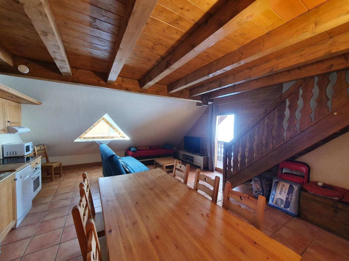 Joli Avec Terrasse Vue Sur Les Montagnes Appartement *